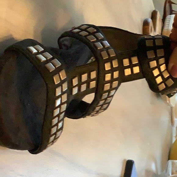 Gladiator style sandal - Picture 12 of 12